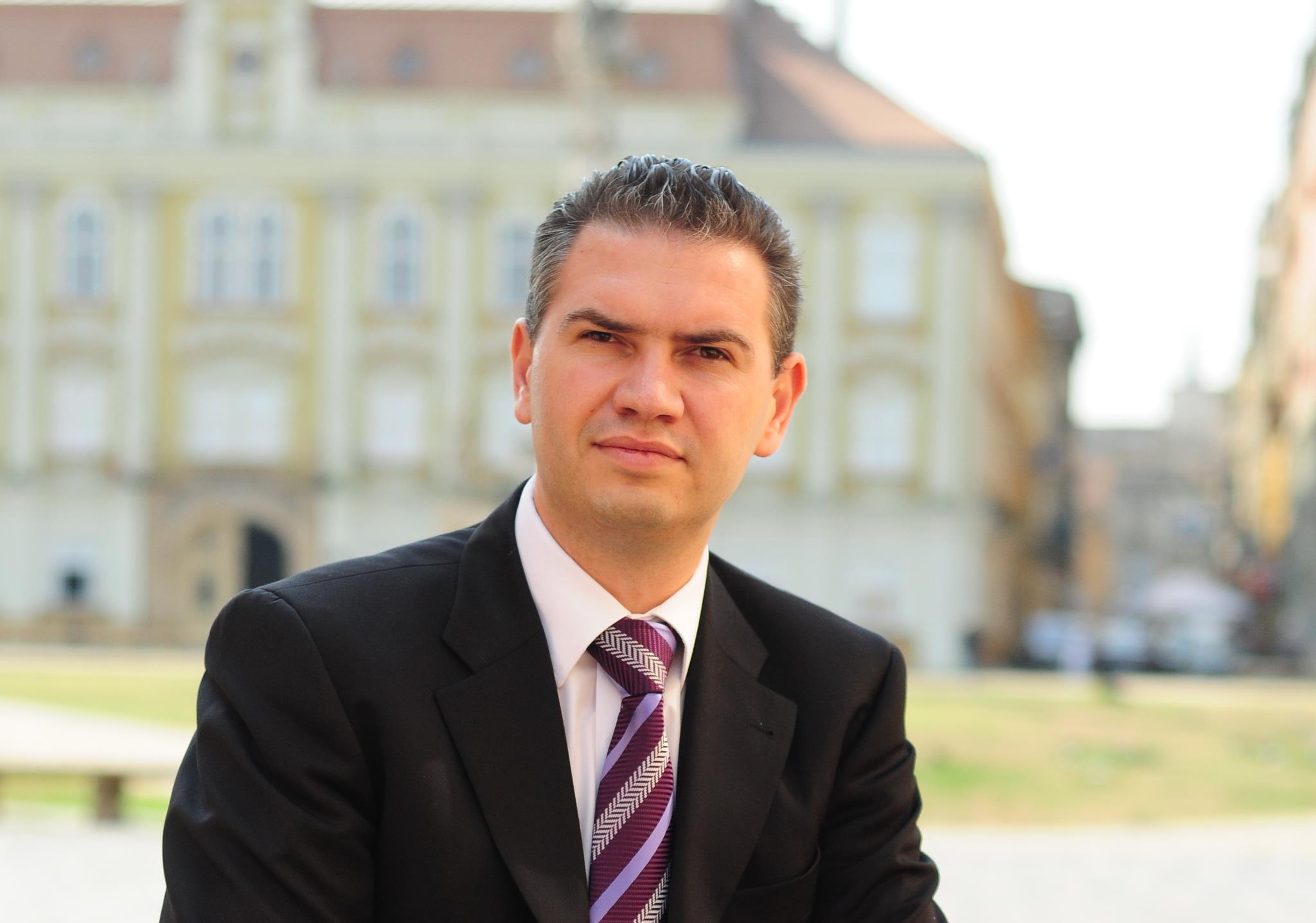 Legea alegerii primarilor în două tururi, adoptată prin asumarea răspunderii, spune vicepreședintele PNL Ben-Oni Ardelean