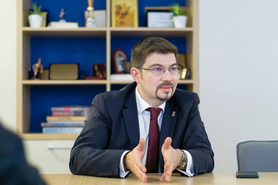 Primarul din Bacău, sancționat de Poliție. Circula cu viteză și nu avea nici ITP la mașină. Cât a plătit