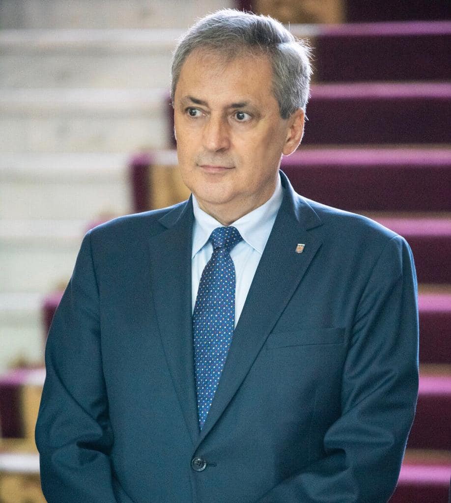 Marcel Vela, gata să meargă la Bacău pentru un polițist aflat în greva foamei. Agentul voia să se împuște