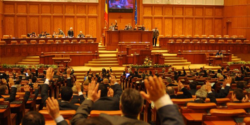Strategia pentru alegeri anticipate a liberalilor, explicată pas cu pas. PSD e pus într-o situație imposibilă