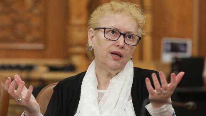 Avocatul Poporului sesizează Curtea Constituțională pentru cele 25 de ordonanțe de urgență adoptate de Guvern în ședința maraton. LISTA OUG adoptate înaintea moțiunii de cenzură