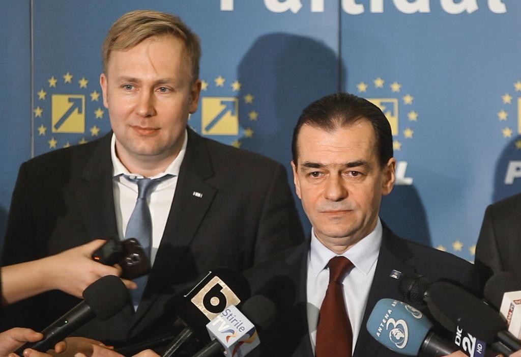 Victor Costache și-a dat demisia, după o discuție aprigă cu Ludovic Orban. De ce s-a ajuns aici, în plină criză a coronavirusului
