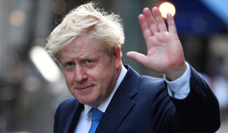 Boris Johnson a ajuns la terapie intensivă din cauza coronavirusului. Îi este administrat oxigen