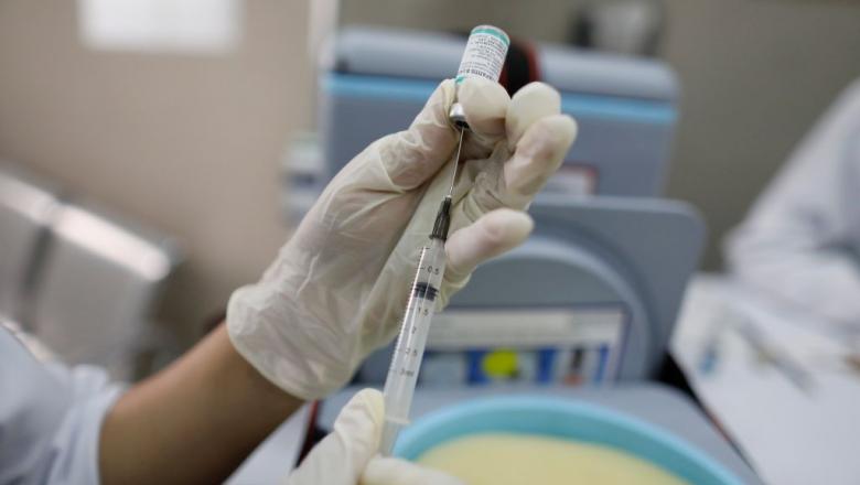 Vaccinul pentru coronavirus nu va fi disponibil mai devreme de un an. Se testează deja pe voluntari în Europa, afirmă reprezentanții EMA
