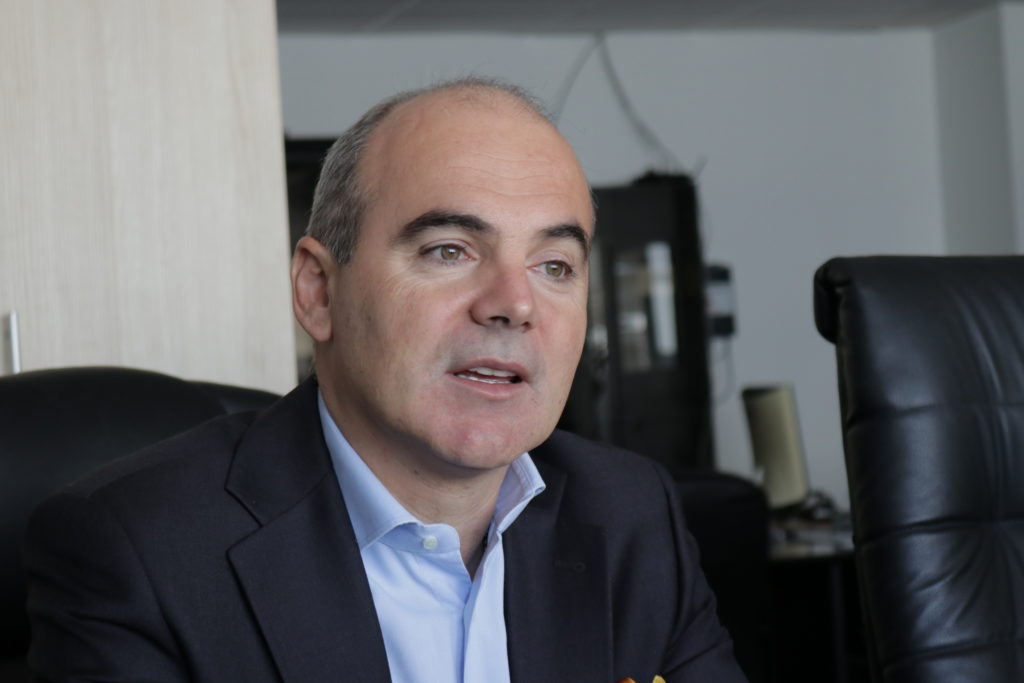 Rares Bogdan USR