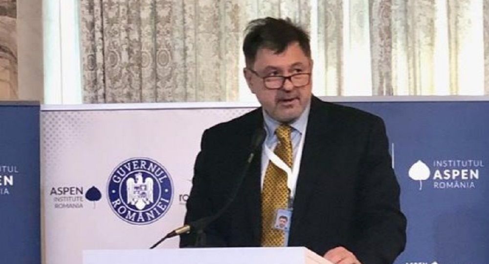 Zonele turistice sunt de risc potențial pentru răspândirea infecției spune Alexandru Rafila