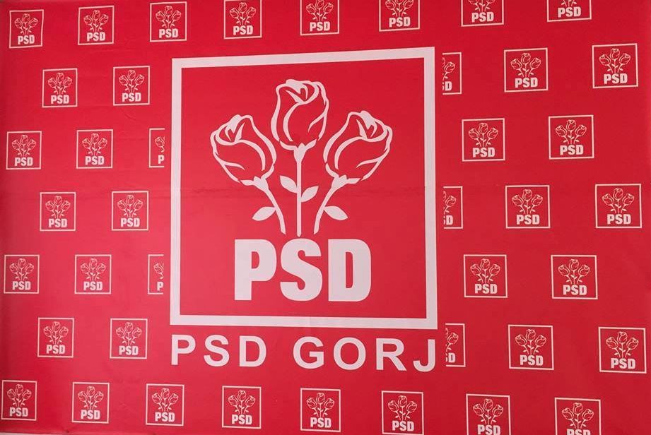 Un bărbat s-a electrocutat în timp ce voia să dea jos un banner