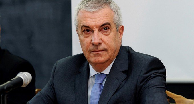 Călin Popescu Tăriceanu ezită să-și trimită fiul la școală