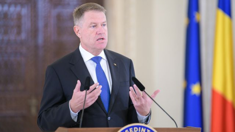 Klaus Iohannis sfătuiește pensionarii să verifice talonul de pensie