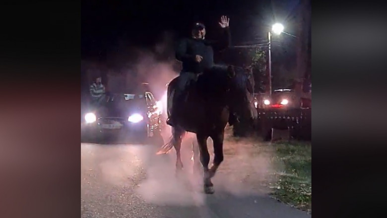 VIDEO| Primar PSD din Gorj, marș pe cal după victoria la alegerile locale