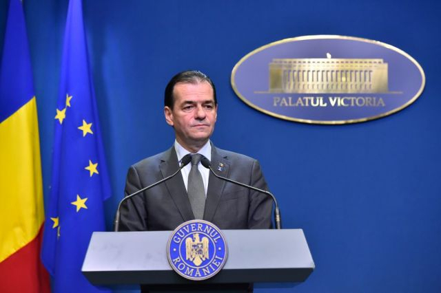 Măsurile anticoronavirus luate de Guvern în școli sunt contestate