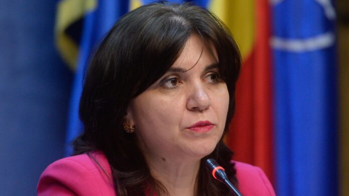 Pericolul de infectare cu coronavirus nu este în școală spune Anisie