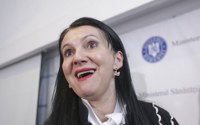 Sorina Pintea reușește să tragă de timp în procesul de corupție