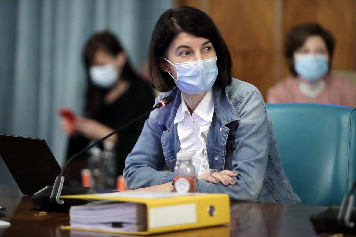 Ministrul Muncii, Violeta Alexandru, s-a infectat cu COVID-19