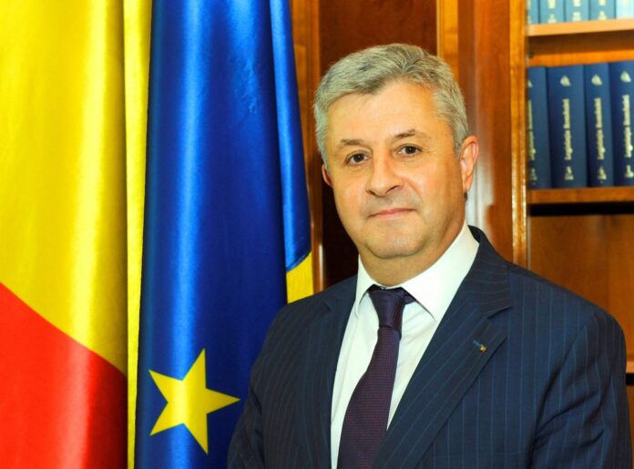 CCR (Curtea Constituțională) dezbate, miercuri, sesizările PNL şi USR privind numirea deputatului PSD Florin Iordache în funcţia de preşedinte al Consiliului Legislativ.