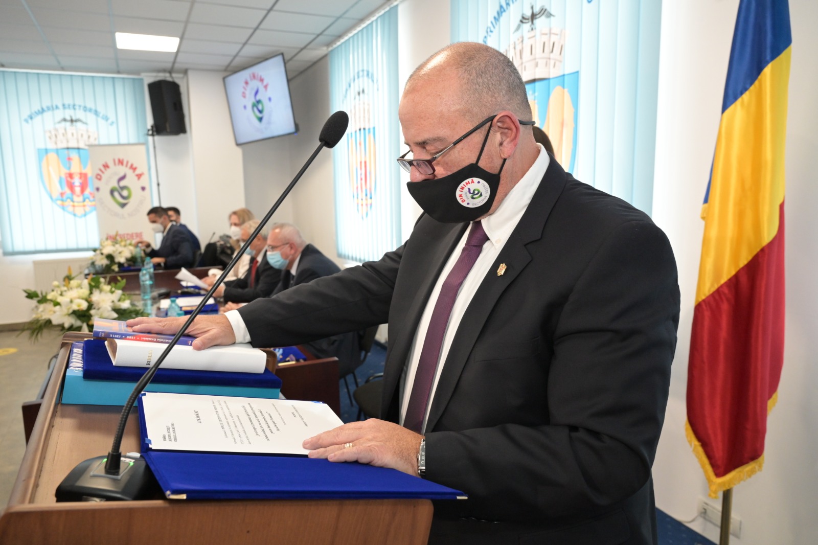 Cristian Piedone, primarul condamnat la 8 ani de închisoare în dosarul COLECTIV, gafă de proporții la depunerea jurământului: “Aștept cu nerăbdare să începem proiectele pentru sectorul 4… pardon, 5”