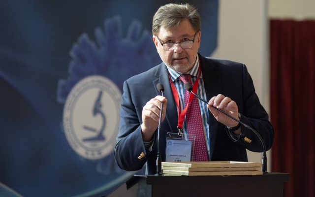 Alexandru Rafila, proaspăt intrat în PSD, arată cu degetul către Guvern: Au luat măsuri anti-COVID fără consultarea specialiștilor