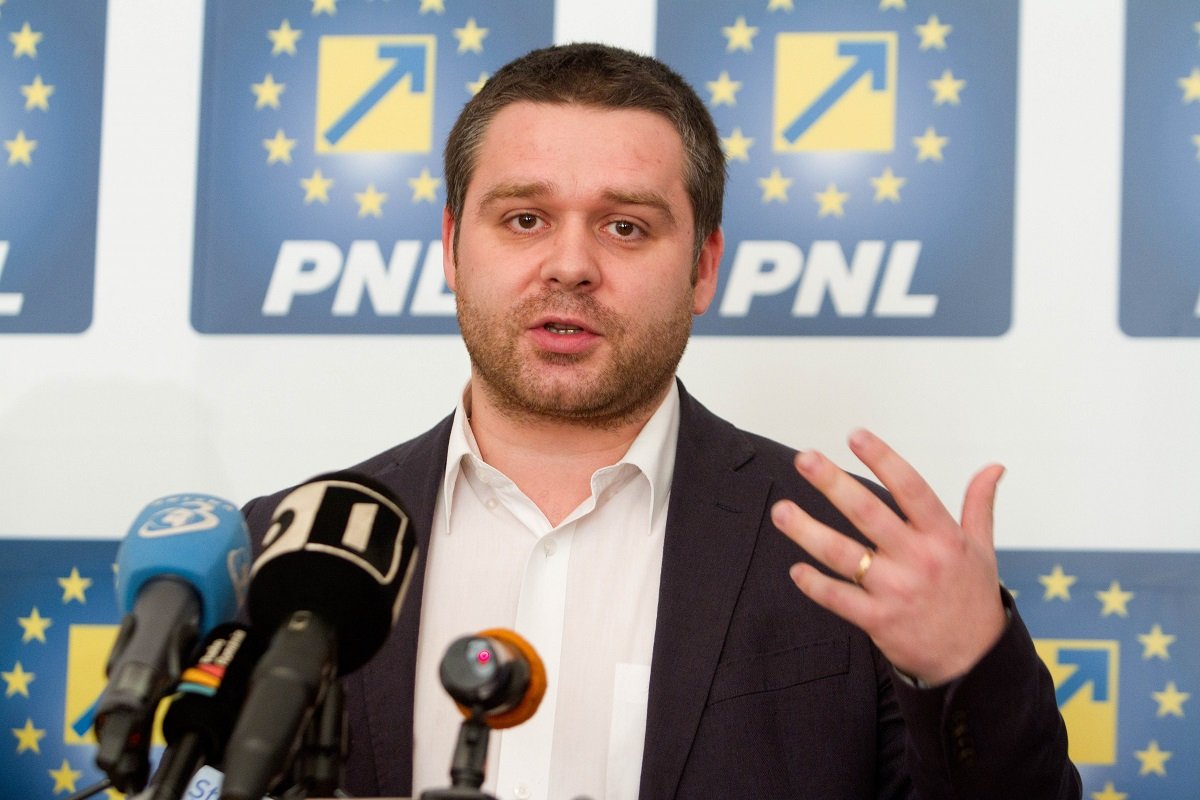 Nu vor fi luminițe de Crăciun în sectorul 6 în acest an spune Ciprian Ciucu