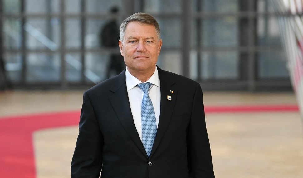 Klaus Iohannis se va vaccina și o va face public, în fața camerelor video