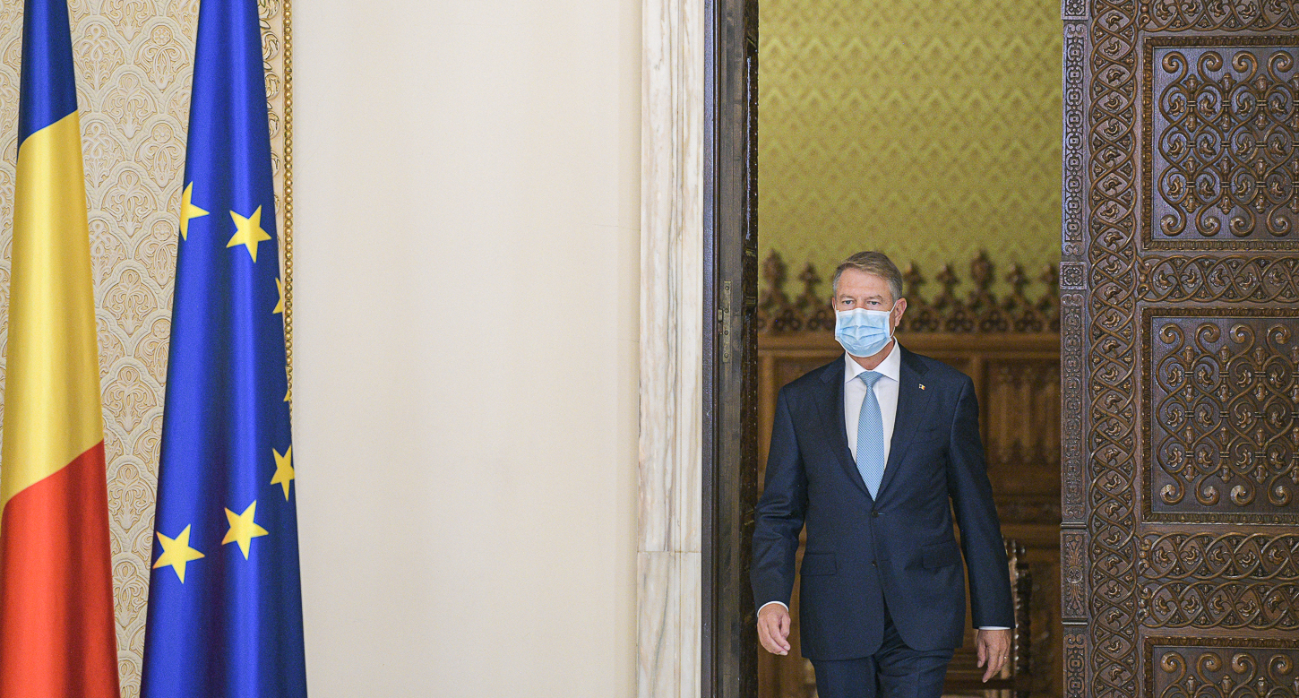 Klaus Iohannis: „Să fim sinceri, plafonarea cazurilor de Covid la 10.000 este mult prea sus”