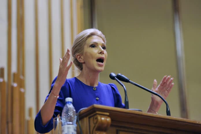 Modificarea Constituției și reformarea Curții Constituționale, obiectivul PNL