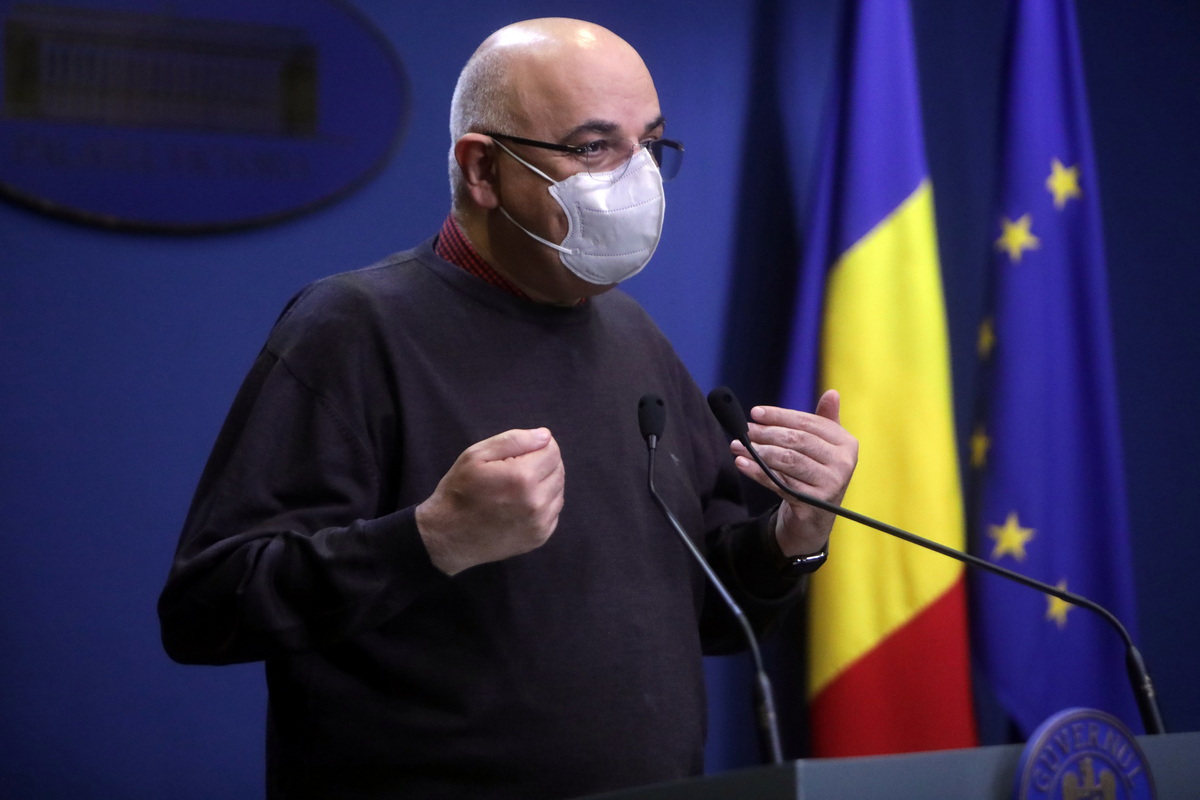 Raed Arafat, avertisment dur pentru români: „Nu există petrecere discretă cu multe persoane, de Sărbători. Vin colegii mei de la ordine publică şi iau cele mai severe măsuri”