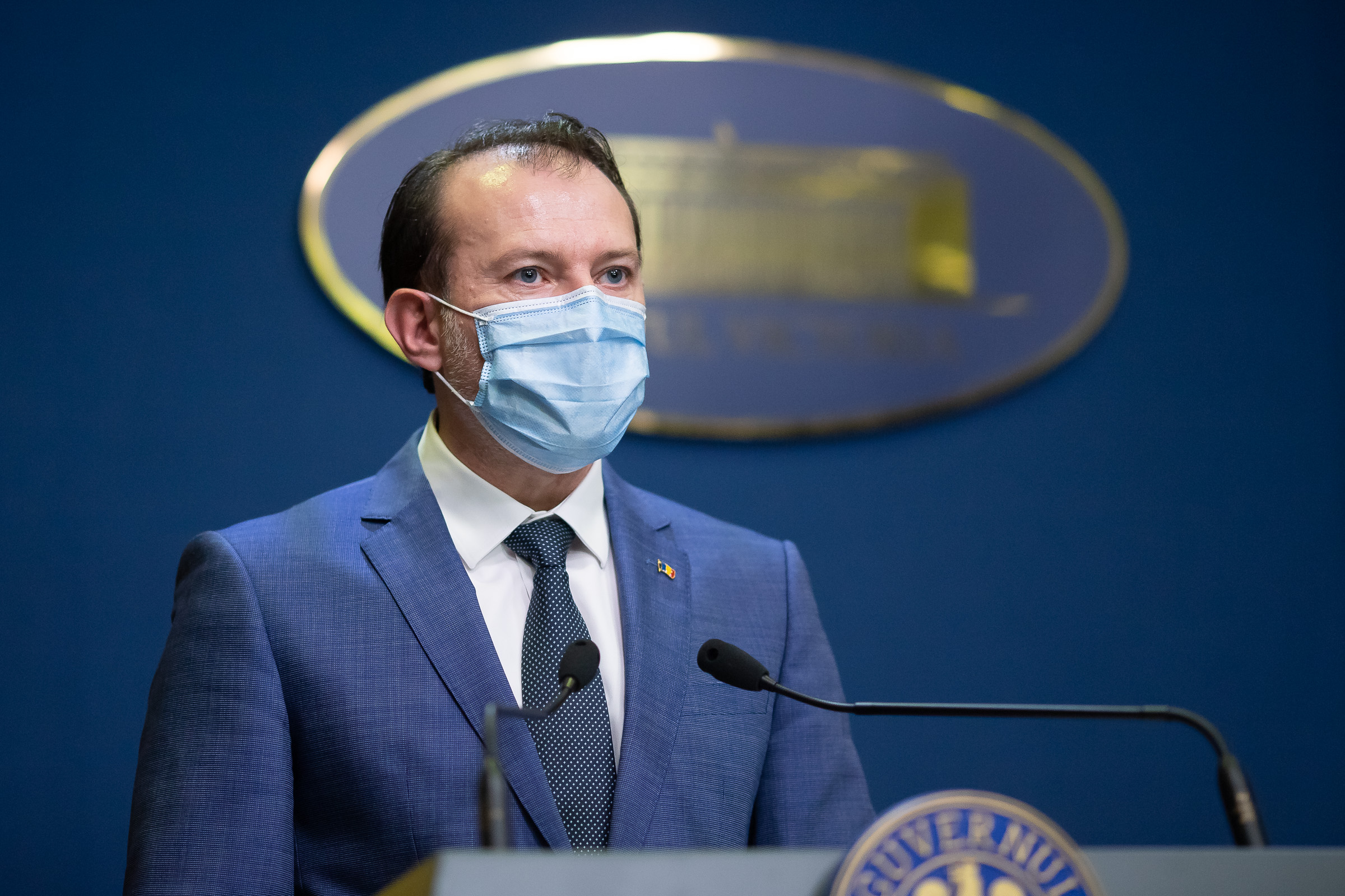 Guvernul a înghețat salariile bugetarilor. Florin Cîțu: „Acesta este un impact bugetar de aproape 12 miliarde de lei„