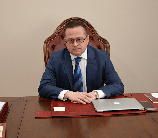 Avocatul Răzvan Doseanu neagă categoric afacerea cu halate de 1 mil E