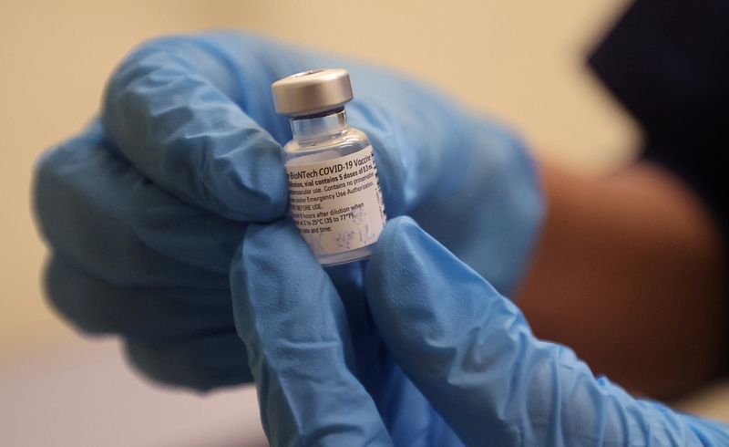 Tulpina nouă a coronavirusului poate fi combătută cu vaccinul Pfizer