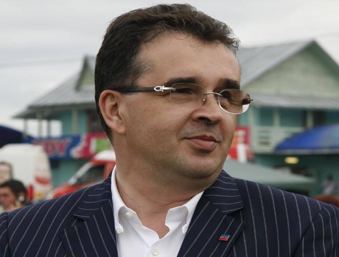 Marian Oprișan și-a scos la vânzare mașina. Câţi bani cere pentru limuzina din 2004