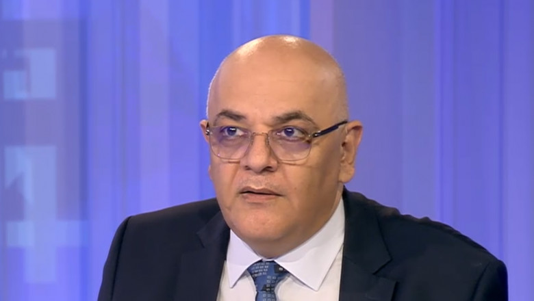 Raed Arafat, despre legea vaccinării obligatorii: „Pe partea de COVID clar este voluntară”