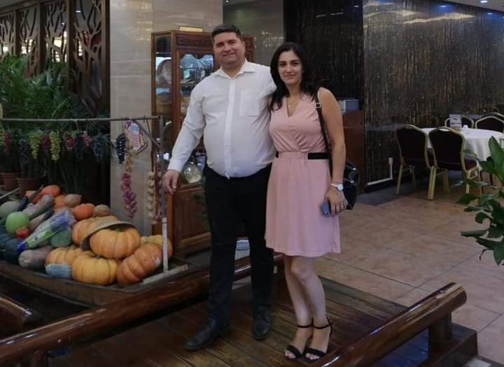 Găvruță China cu amanta