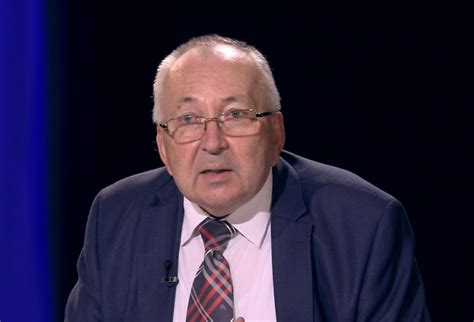 Carantina de weekend în București este susținută de Emilian Imbri