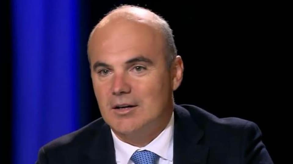 Rareş Bogdan nu este de acord cu înfierea copiilor de către cupluri ale minorităţilor sexuale. „Lucrul ăsta e o chestie care schimbă lumea”