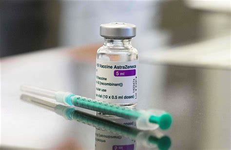 Efectele adverse îngrijorătoare posibile după vaccinarea cu AstraZeneca