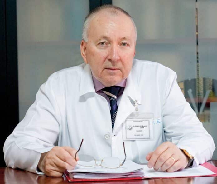 Medicii numiți criminali de protestari. Unele dintre persoanele