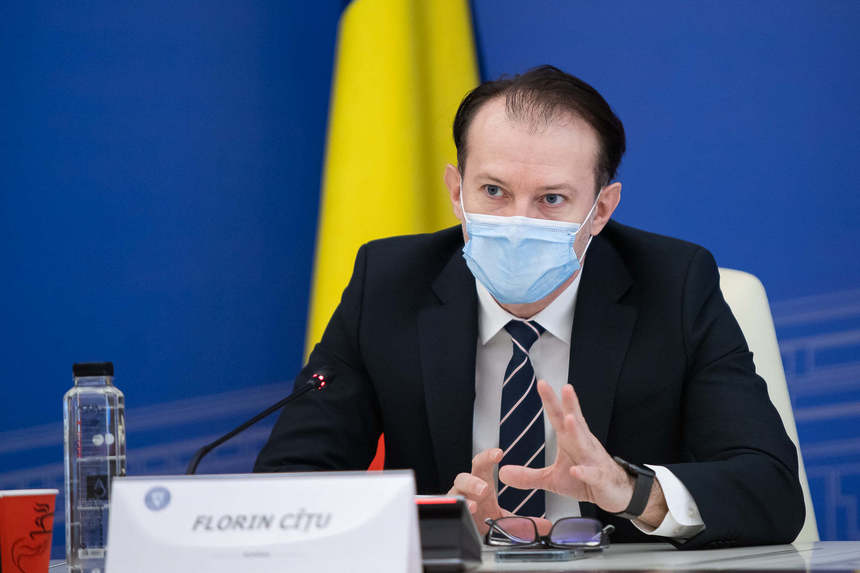 Renunțarea la mască, pentru început la mare și la munte
