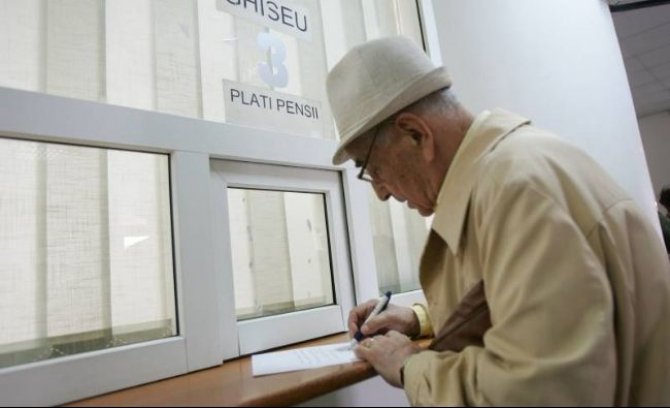 Pensia medie a crescut cu 16% pe lună, arată datele INS