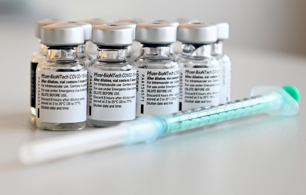 Vaccinul Pfizer a primit aprobare definitivă pentru administrare