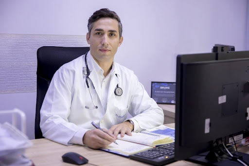 Cum funcționează vaccinul. Valeriu Gheorghiță explică ARN mesager