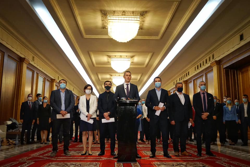 Dan Barna va avea marți o întâlnire la Palatul Cotroceni, cu președintele Klaus Iohannis, pentru a încerca o deblocare a crizei politice. Dacian