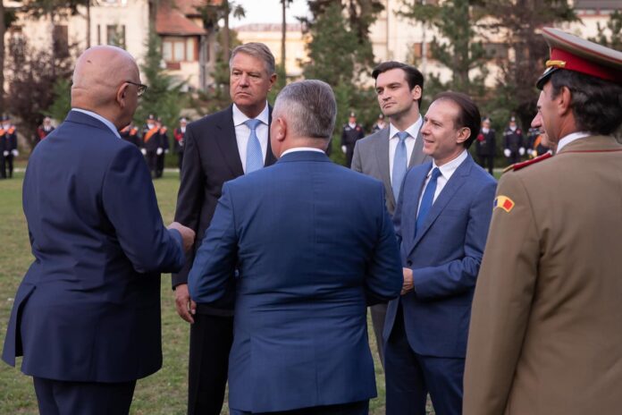 Vaccinarea obligatorie este „analizată” în Ministerul Sănătății