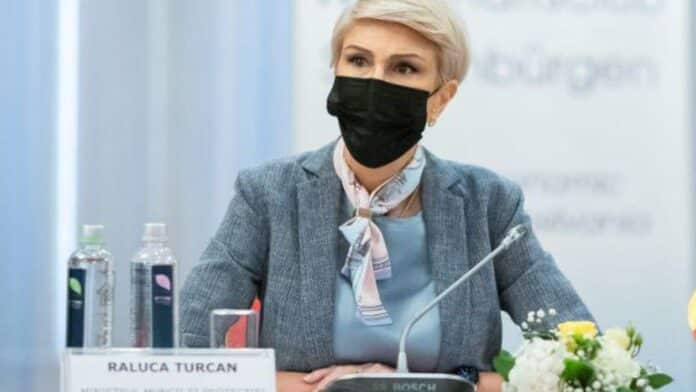 Dosarele cu șină au fost trecute în format electronic, și sunt 519.000