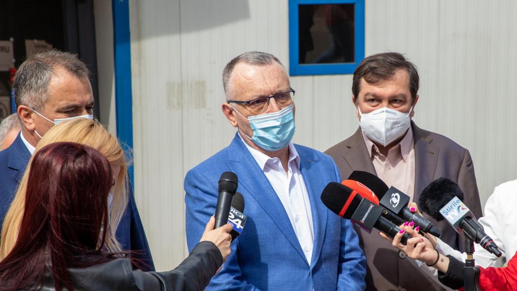 Bacalaureatul și evaluarea națională vor fi susținute cu prezență fizică