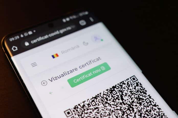 Se intră doar cu certificat verde în instituțiile publice. Problemele oamenilor