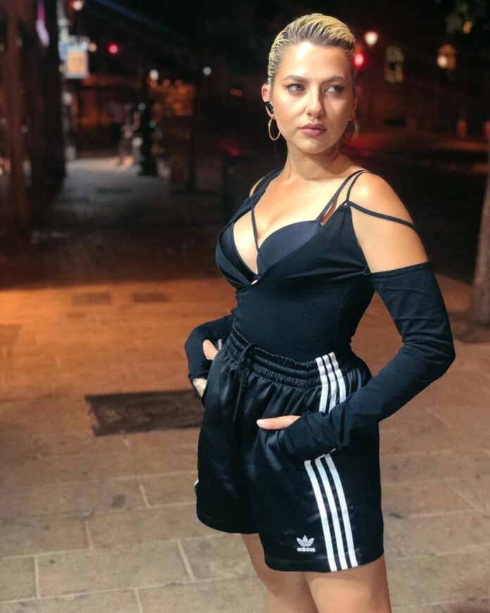 Lidia Buble mită. Cântăreața Lidia Buble va fi judecată pentru șpagă