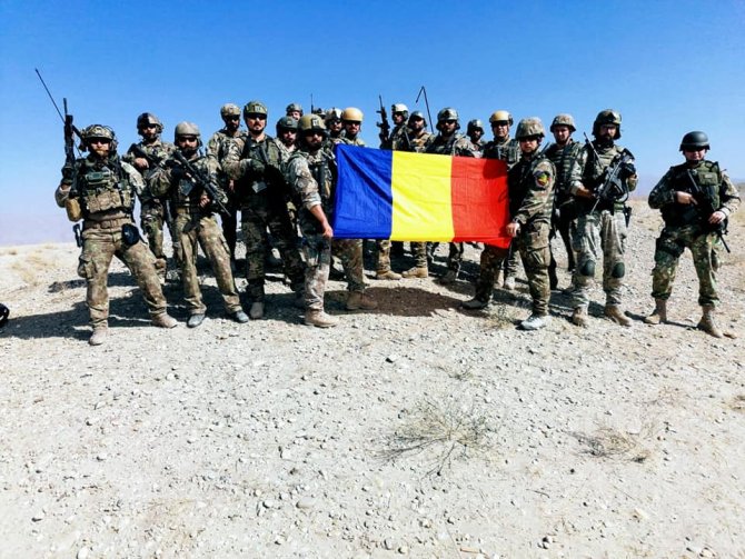 Armata e în topul încrederii românilor, arată un sondaj al Academiei