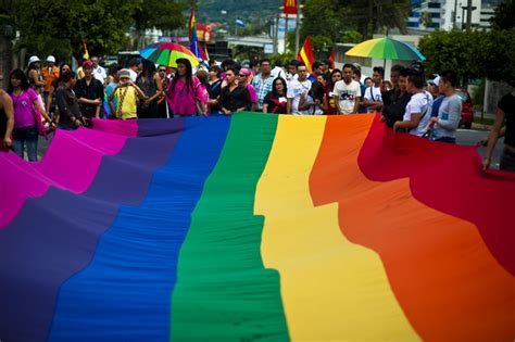 Referendum LGBT. Referendumul cu privire la măsurile pro minorități