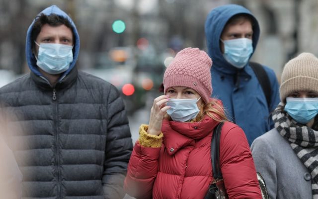 Varianta Omicron a devenit dominantă deja în multe țări europene