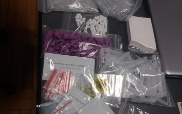 Testele distribuite în școli pentru testarea elevilor acasă au ajuns pe net
